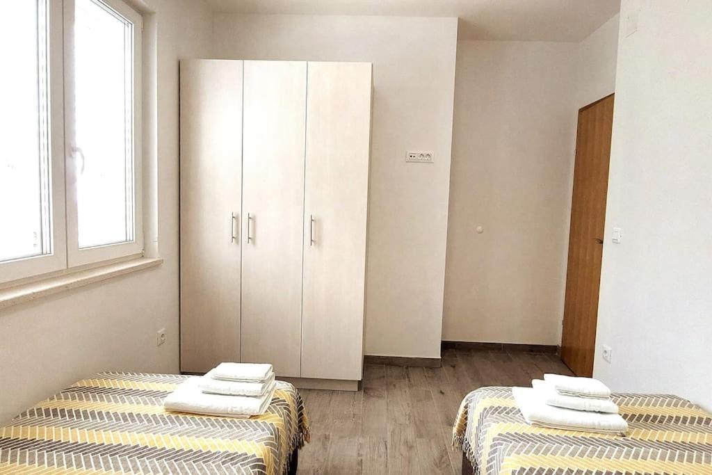 Apartman Infinity, Free Parking ดูบรอฟนิก ภายนอก รูปภาพ